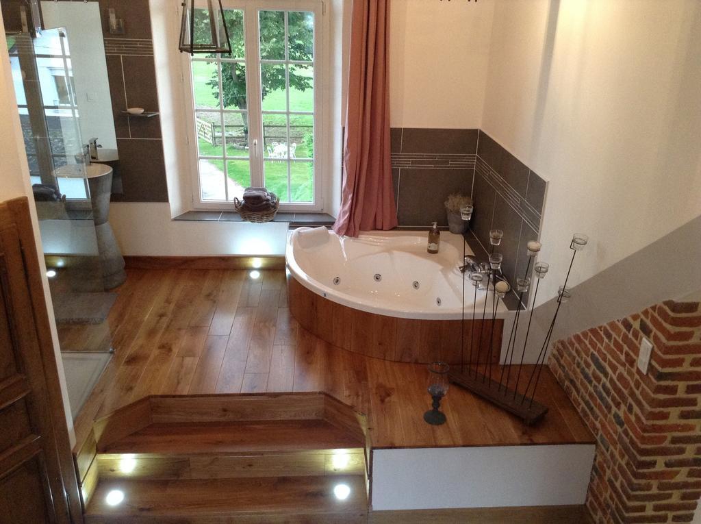 Les Chambres De Ribeaufontaine Dorengt Room photo